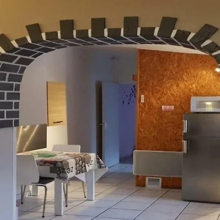 House Location Tarascon-sur-ariege, 2 Pieces, 2 Personnes *